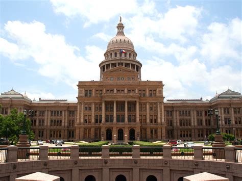 Texas Capitol (History + Fascinating Facts).